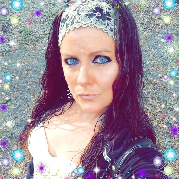 Meet your Posher, Amy - Picture 6 of 8